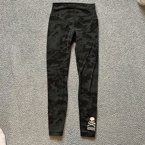 Soulcycle x Lululemon Aligns